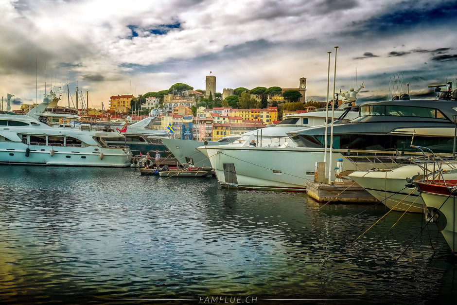 KFP03521_cannes_harbour_2100.jpg