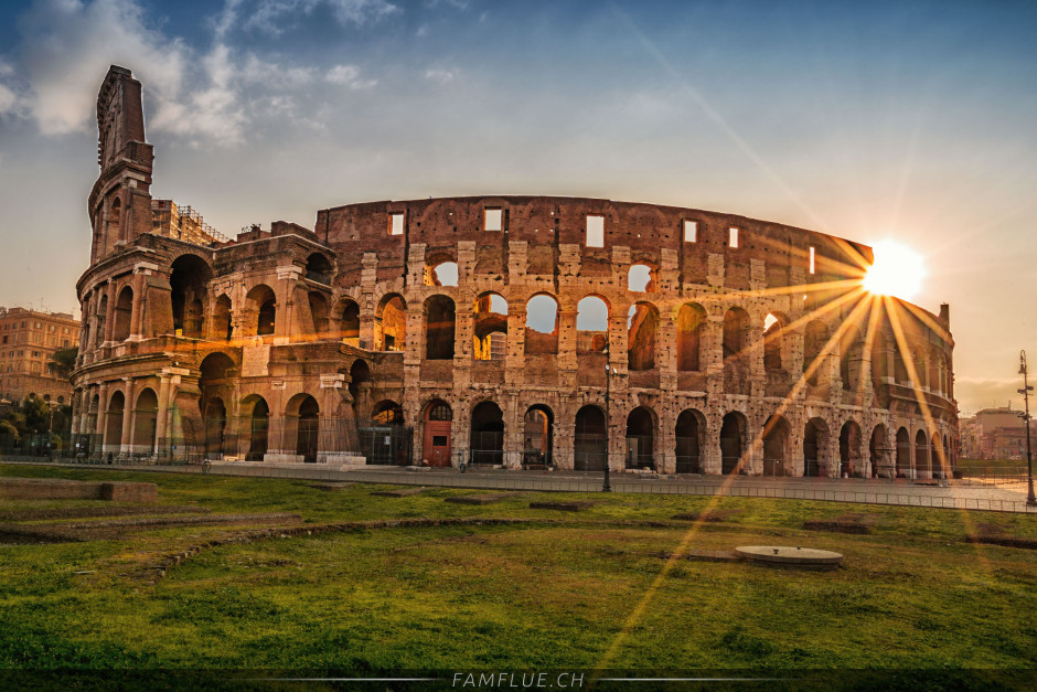 Bearbeitete RAW-Datei vom Sonnenaufgang beim Kolosseum in Rom