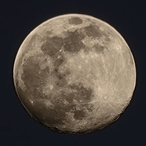 image from super fullmoon on April 4th 2020 by kfphotography