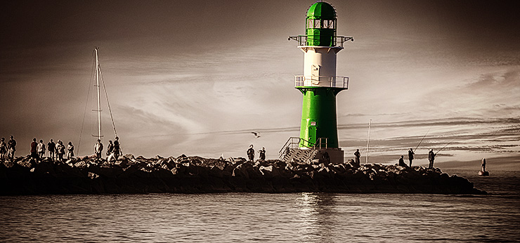 image from "Warnemuende green lighthouse" by kfphotography