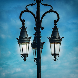 image from "Pont de Pierre" by kfphotography